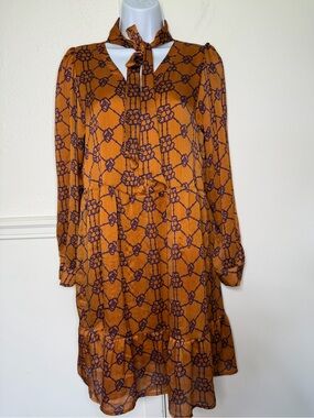 Berna Tie-Neck Long Sleeve Midi Dress in Mustard with Navy Chain Print size S